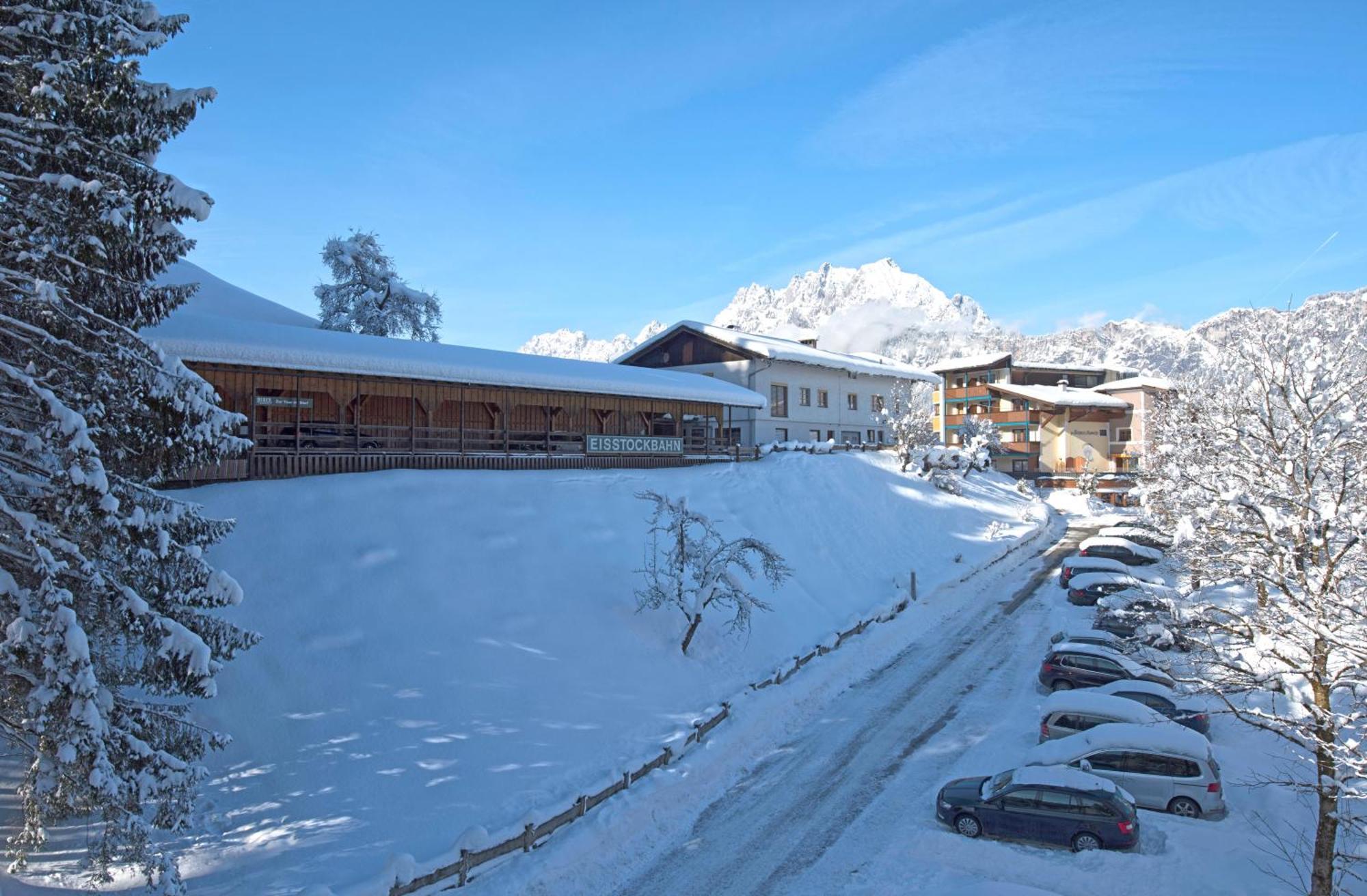 Hotel-Gasthof Zur Schoenen Aussicht Sankt Johann in Tirol Exterior photo
